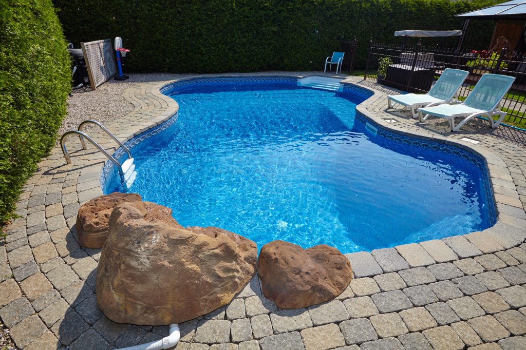 5 Fantastic Backyard Pool Ideas on a Budget
